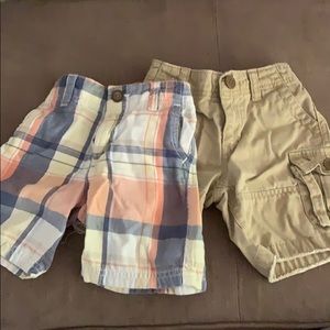 18-24m Baby Gap shorts lot of 2
